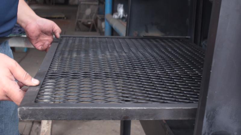 Chulengo Smoker - Reverse Flow Smoker